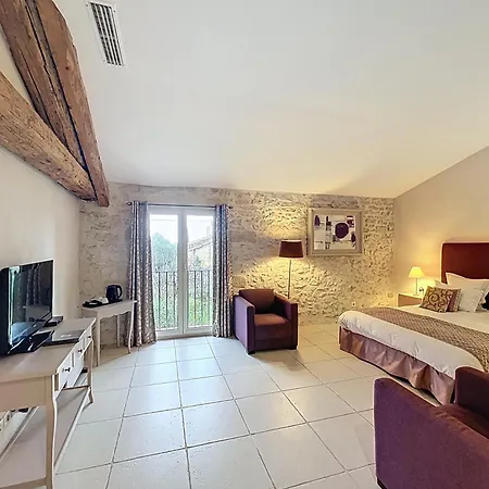 Chambres D'hotes La Maison De Leonie Guest house
