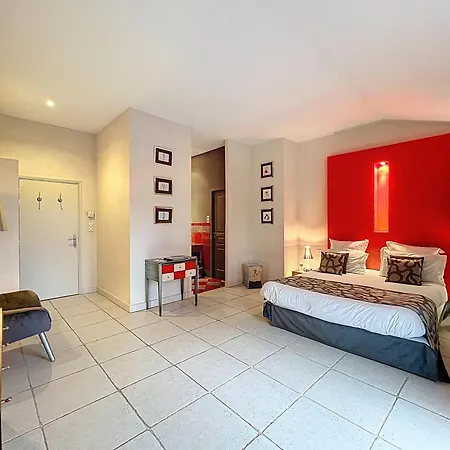 Chambres D'hotes La Maison De Leonie Pensionat 4*
