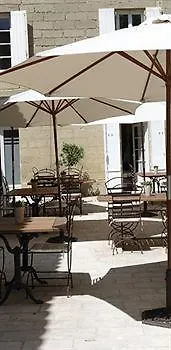 Guest house Chambres D'hotes La Maison De Leonie 4*