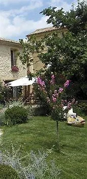 Maison d'hôtes D'hôtes La Maison De Léonie Collias