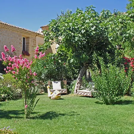 Chambres D'hotes La Maison De Leonie Guest house