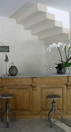 Chambres D'hotes La Maison De Leonie Pensionat 4*