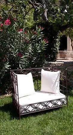 Chambres D'hotes La Maison De Leonie 4*