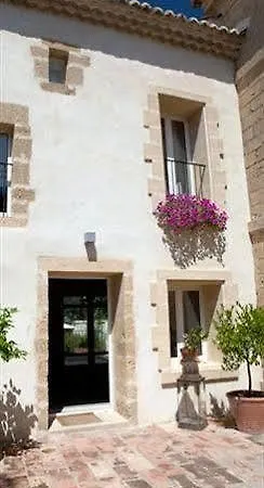 D'hotes La Maison De Leonie 4*